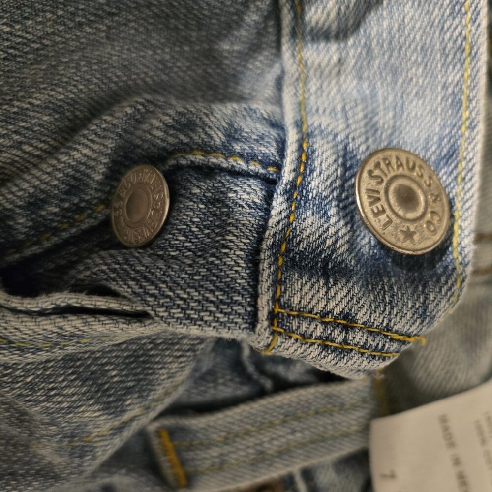 Levis Button Fly Distressed Slouch Bootcut Blue J… - image 4